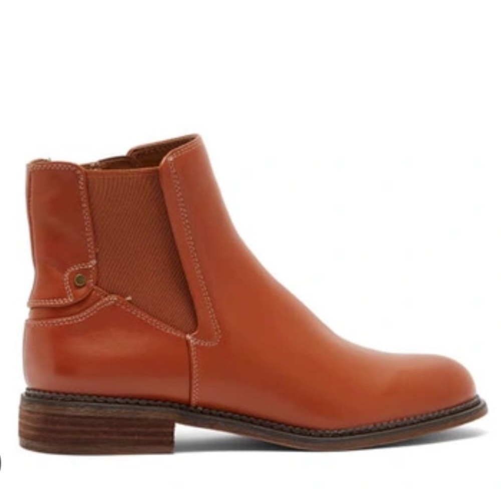 Women's Chelsea Ankle Boot in Cognac Leather